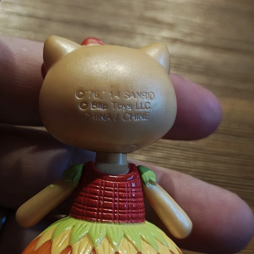 XOXO HELLO KITTY Easter Mini Doll Figure 2014 Blip Toys Sanrio Limited Sunflower